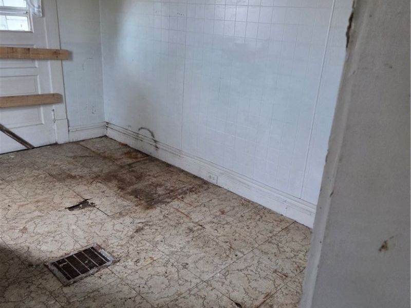 1749 Alcoy Road, Cleveland, OH 44112 Photo 13