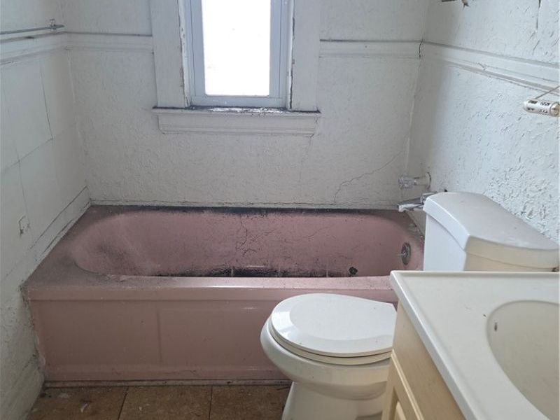 1749 Alcoy Road, Cleveland, OH 44112 Photo 17