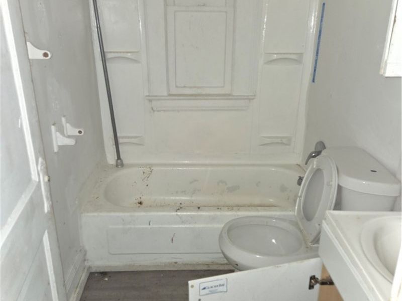 1749 Alcoy Road, Cleveland, OH 44112 Photo 9