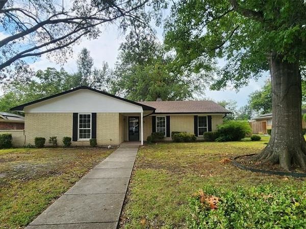 2821 Windy Drive , Commerce, TX 75428