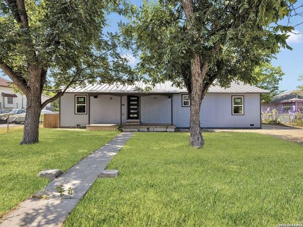 1126 W Lullwood, San Antonio, TX 78201