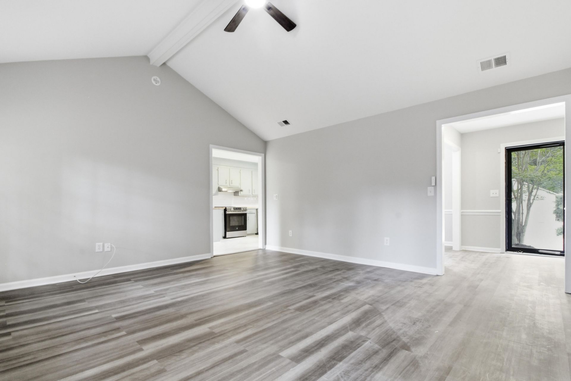8110 Dearborne Road Photo 10