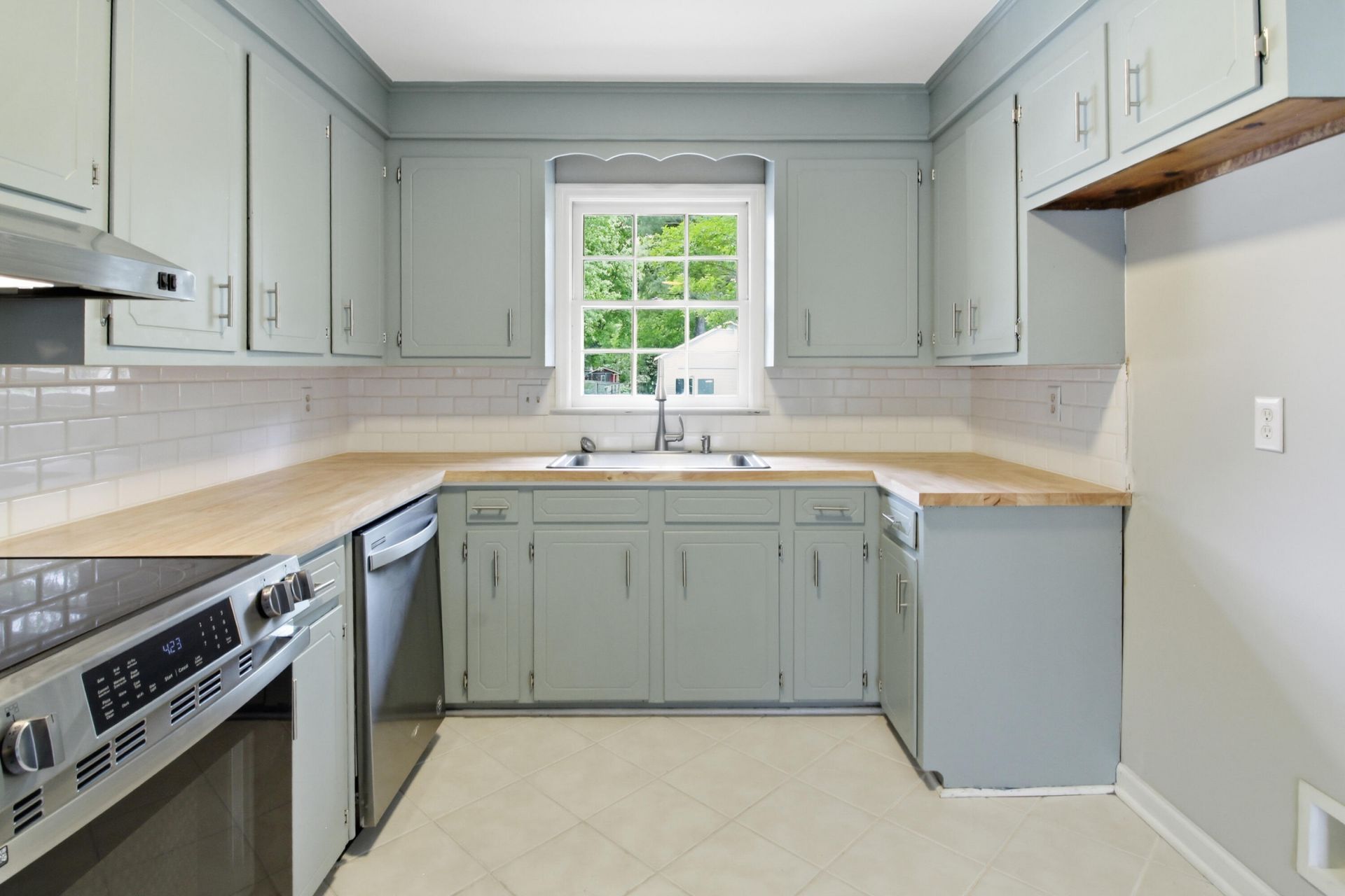 8110 Dearborne Road Photo 14