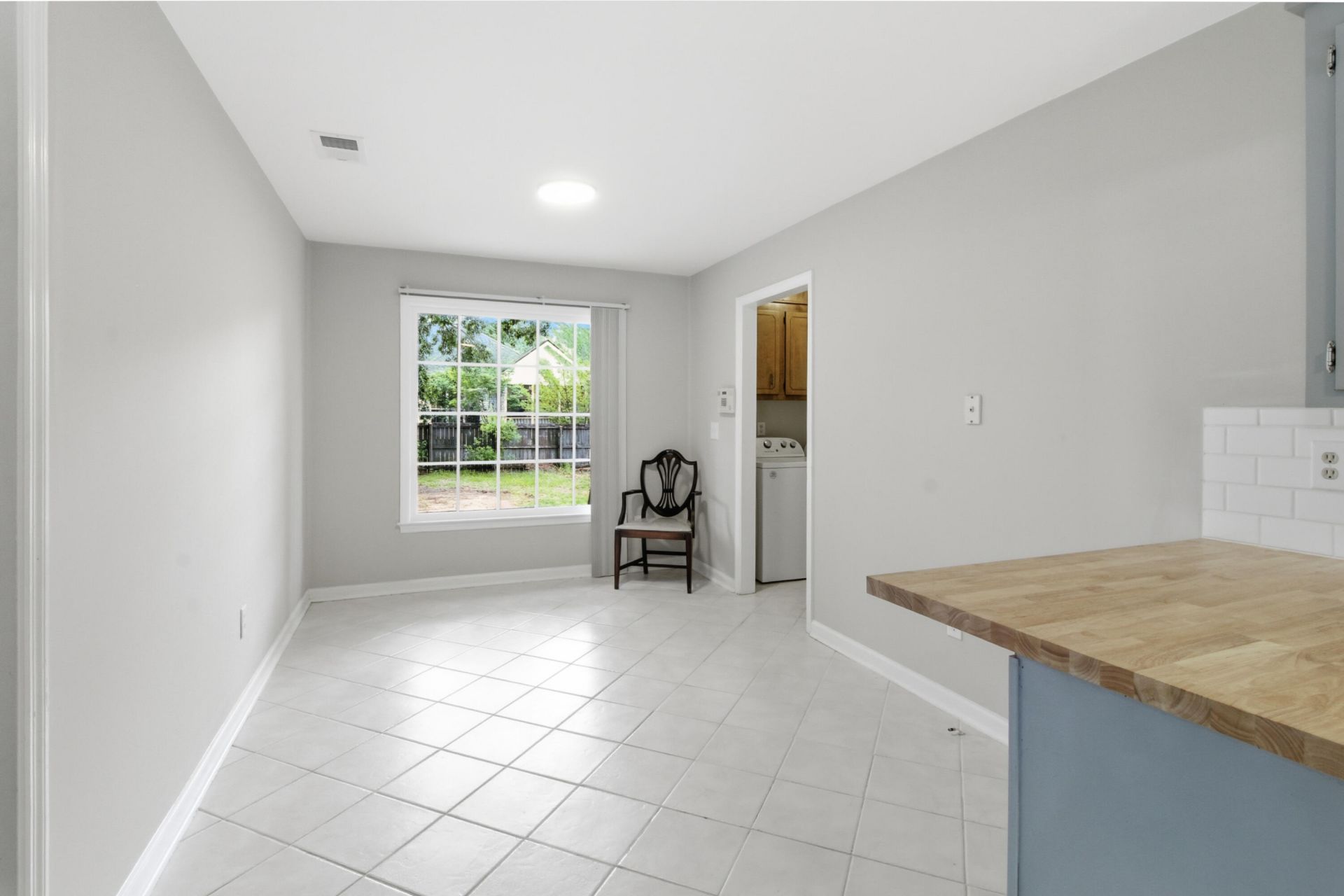 8110 Dearborne Road Photo 18