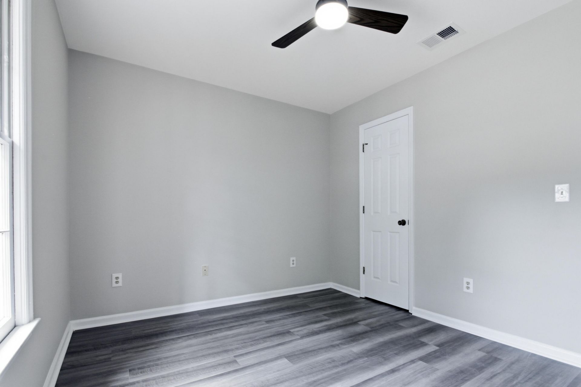 8110 Dearborne Road Photo 24