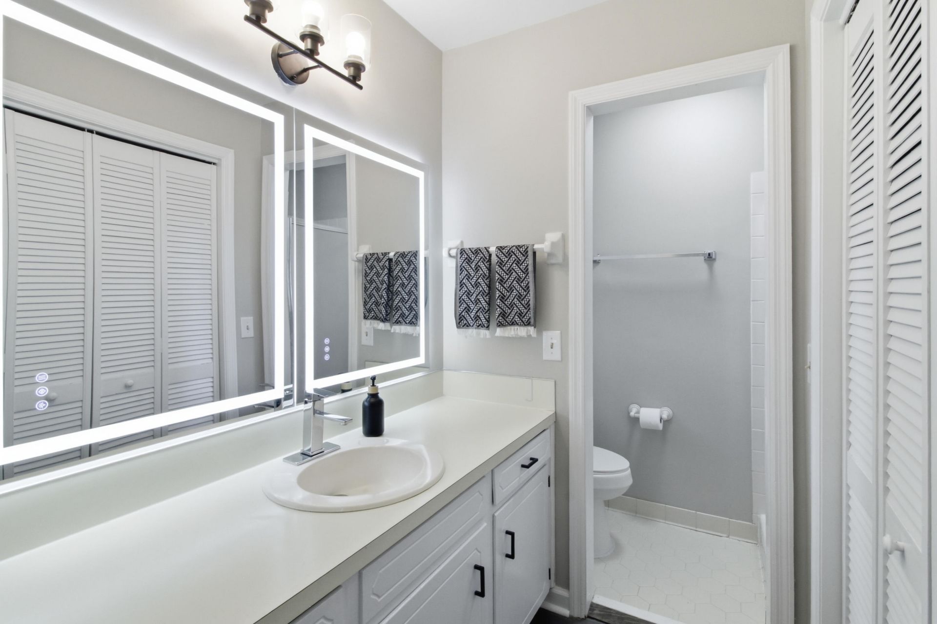 8110 Dearborne Road Photo 27