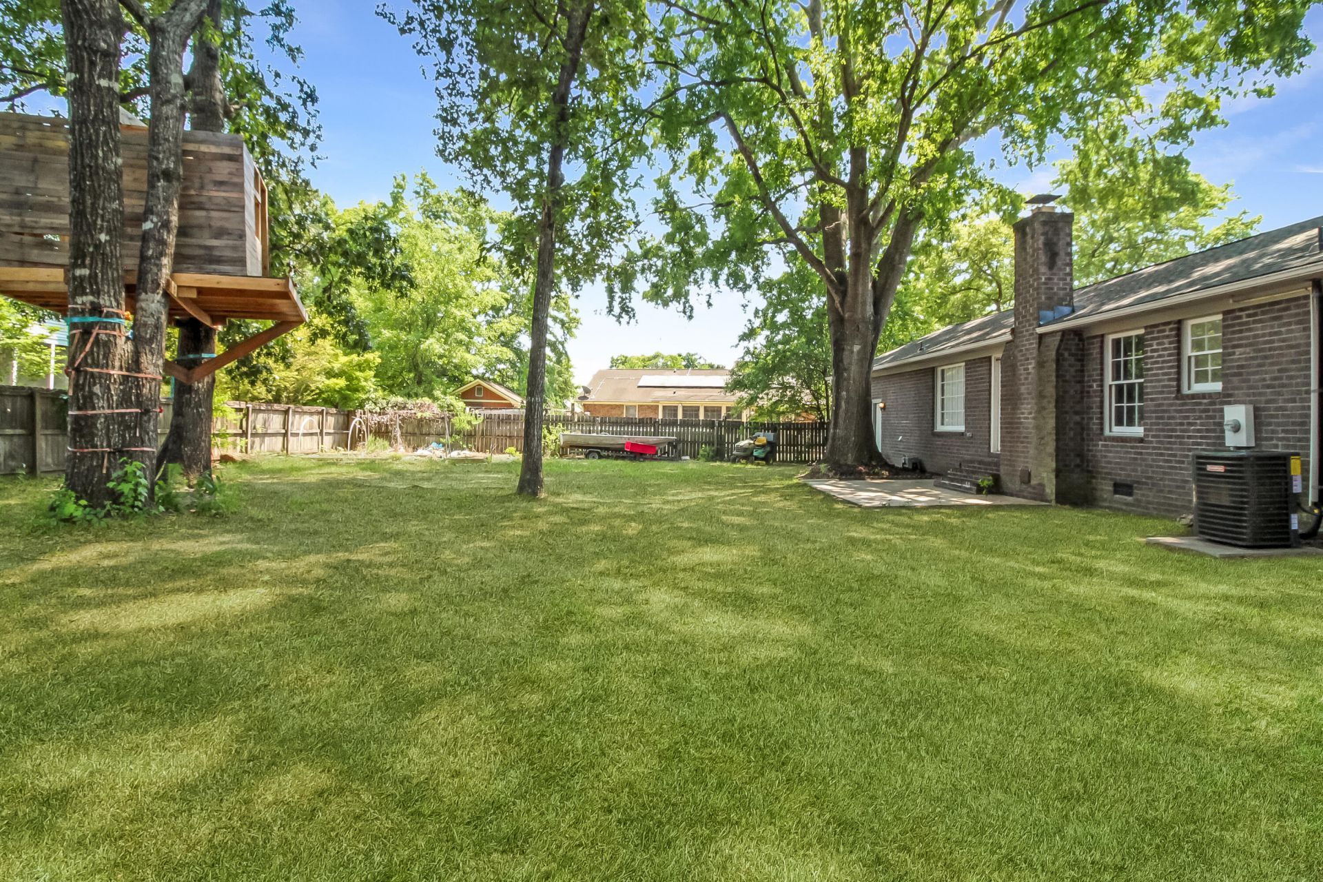 8110 Dearborne Road Photo 36