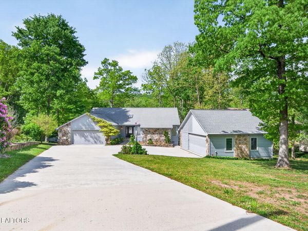 167 Markham Lane, Crossville, TN 38558