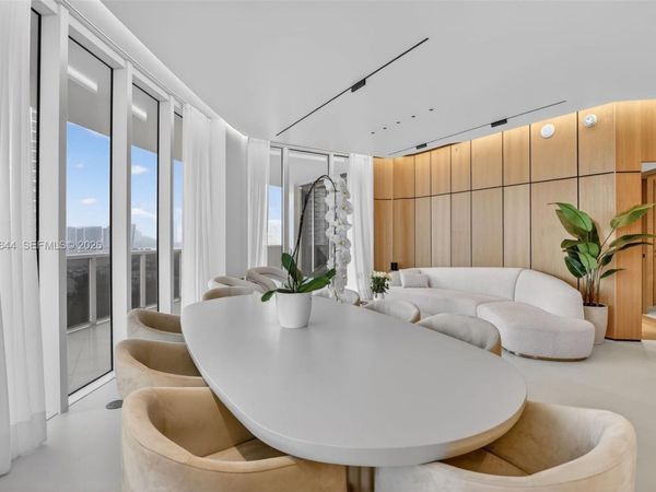 4100 Island Blvd , Unit 904, Aventura, FL 33160