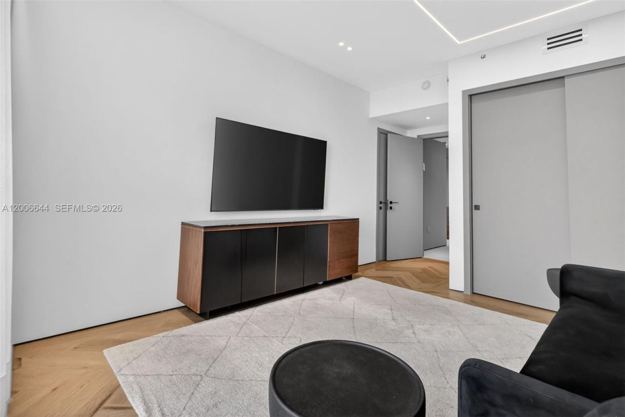 4100 Island Blvd , Unit 904, Aventura, FL 33160 Photo