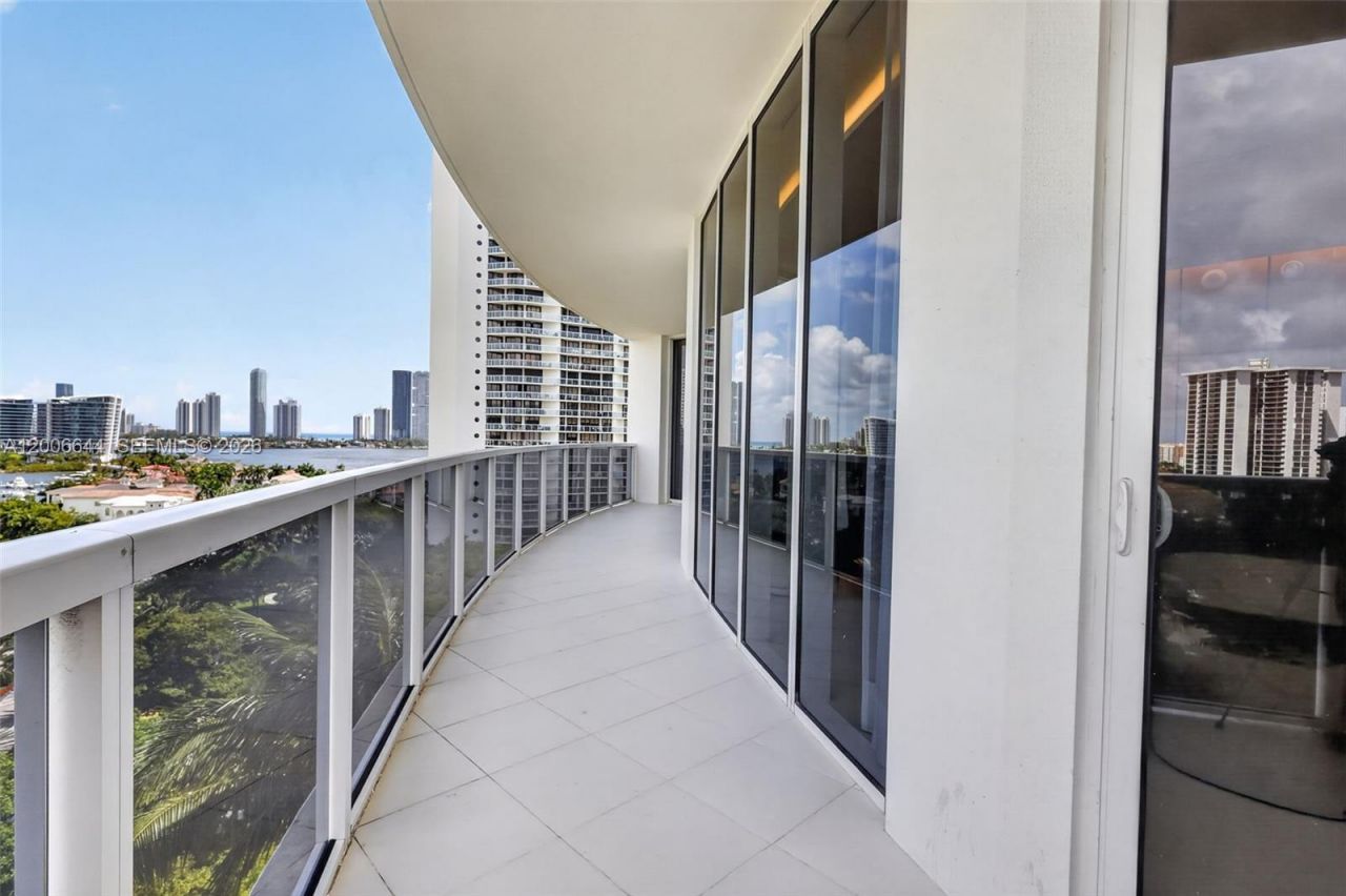 4100 Island Blvd , Unit 904, Aventura, FL 33160 Photo