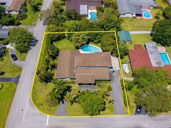 14590 SW 84th Ct , Palmetto Bay, FL 33158