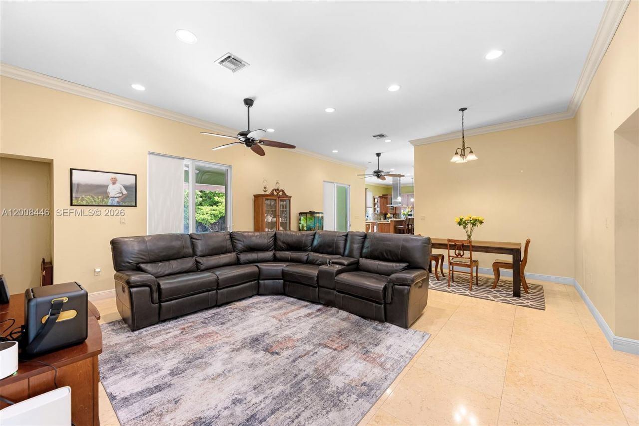 14590 SW 84th Ct, Palmetto Bay, FL 33158 Photo