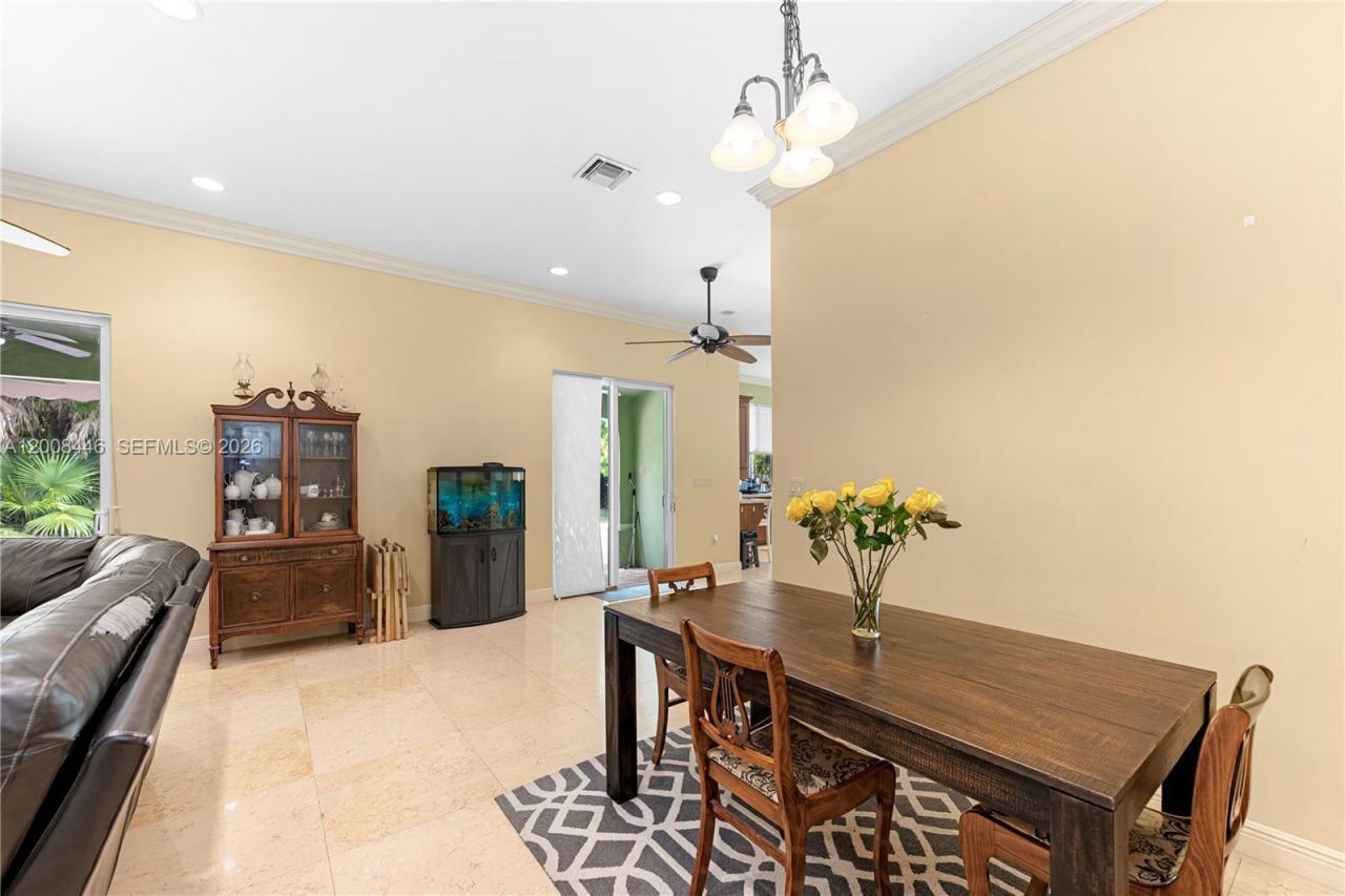 14590 SW 84th Ct, Palmetto Bay, FL 33158 Photo