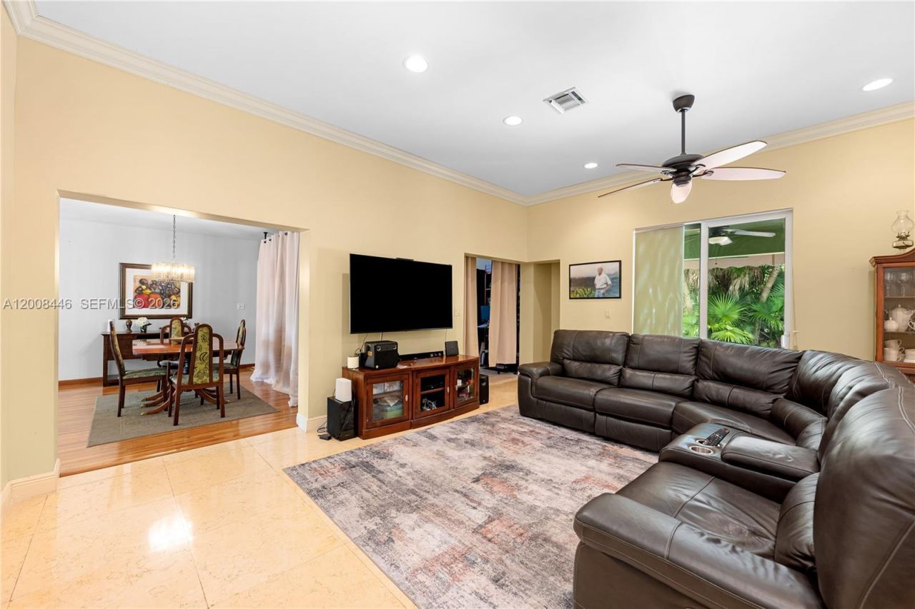 14590 SW 84th Ct, Palmetto Bay, FL 33158 Photo