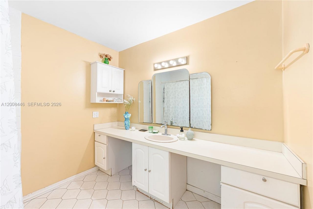 14590 SW 84th Ct, Palmetto Bay, FL 33158 Photo
