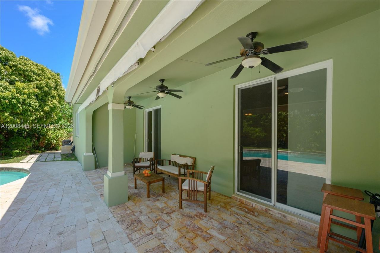 14590 SW 84th Ct, Palmetto Bay, FL 33158 Photo