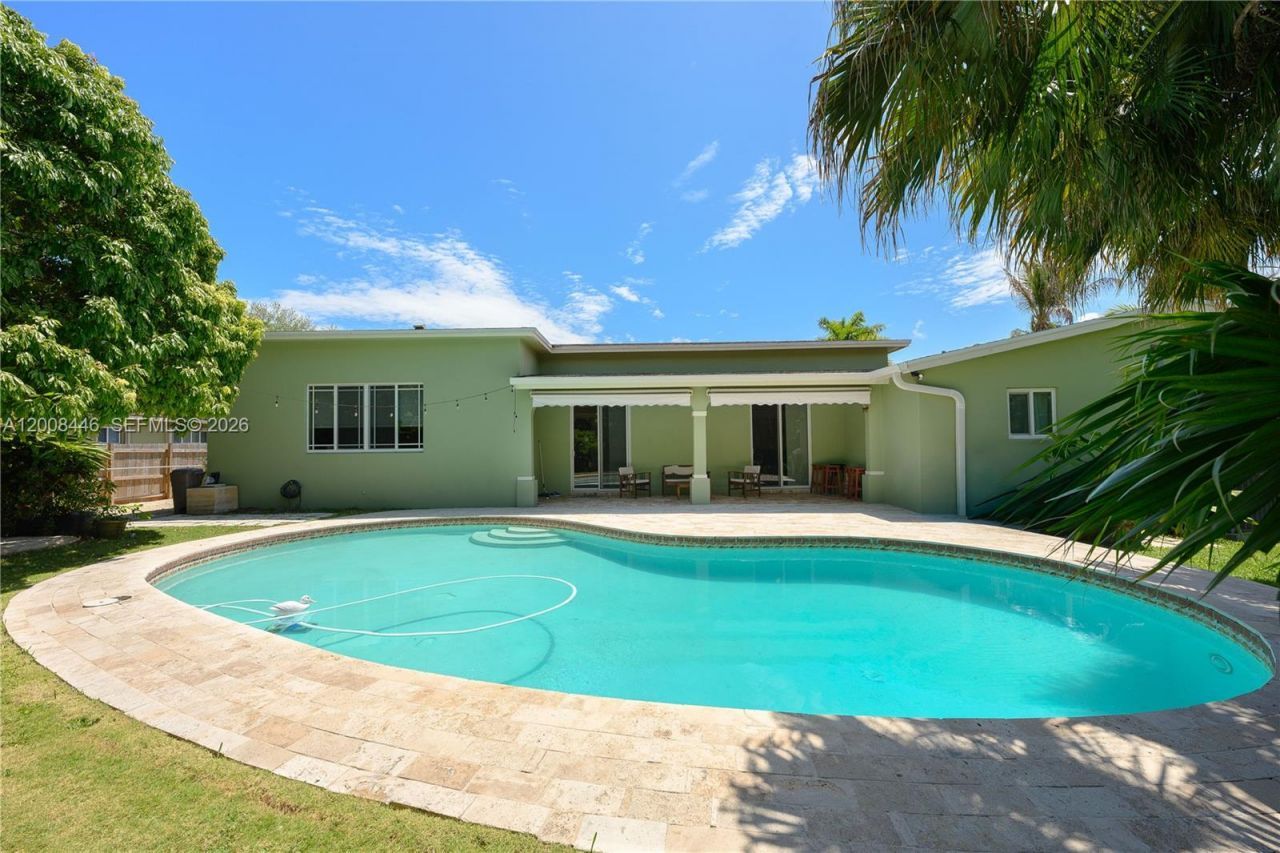 14590 SW 84th Ct, Palmetto Bay, FL 33158 Photo