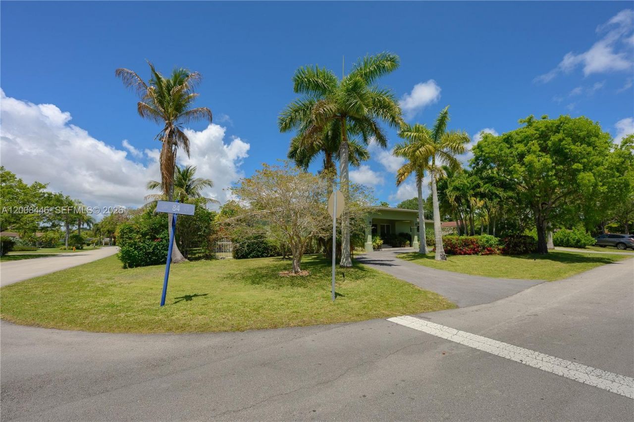 14590 SW 84th Ct, Palmetto Bay, FL 33158 Photo