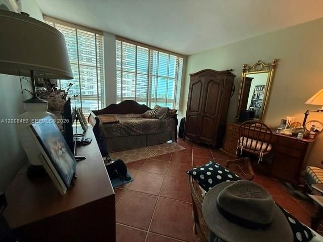 5055 Collins Ave, Unit 4C, Miami Beach, FL 33140 Photo