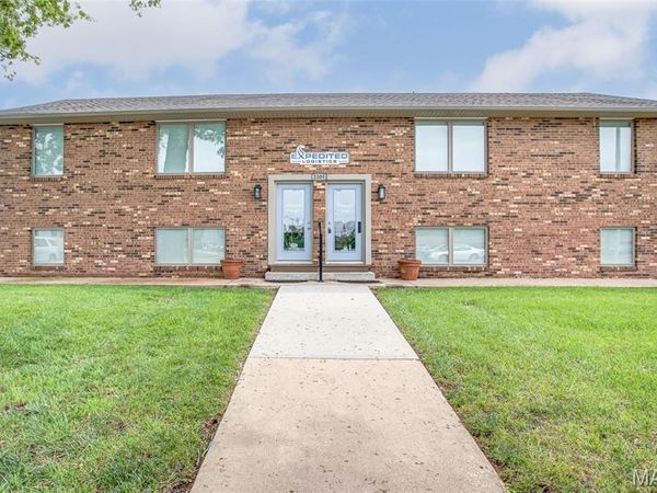 1309 Dadrian Professional Park , Godfrey, IL 62035
