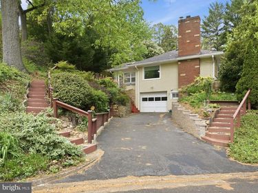 700 26TH PLACE S, ARLINGTON, VA 22202