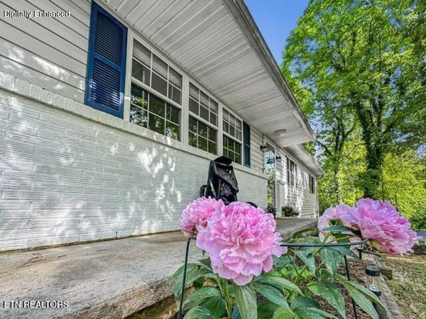 1465 Johnathan Drive, Louisville, TN 37777