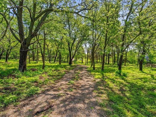 6948 Maurer Road, Shawnee, KS 66217