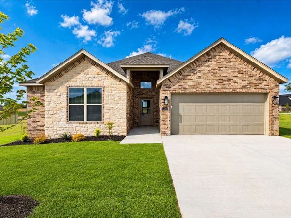 6602 SW High Meadow Boulevard , Bentonville, AR 72713