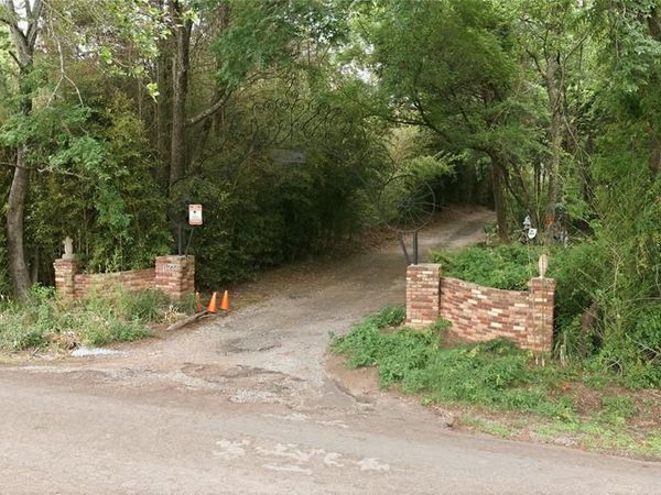 11222 County Road 1201 , Malakoff, TX 75148