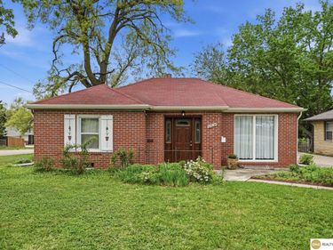 1645 48th Street, Lincoln, NE 68506
