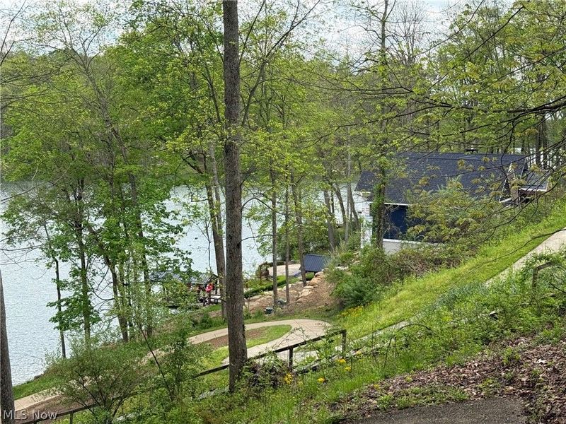 2636 W Buckhorn Drive, Millersburg, OH 44654 Photo 9