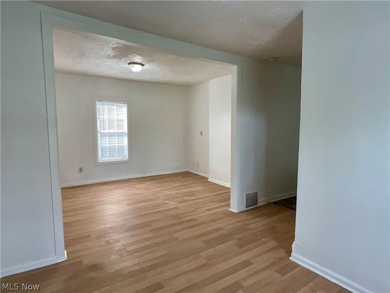 261 Russell Avenue, Akron, OH 44311 Photo 3