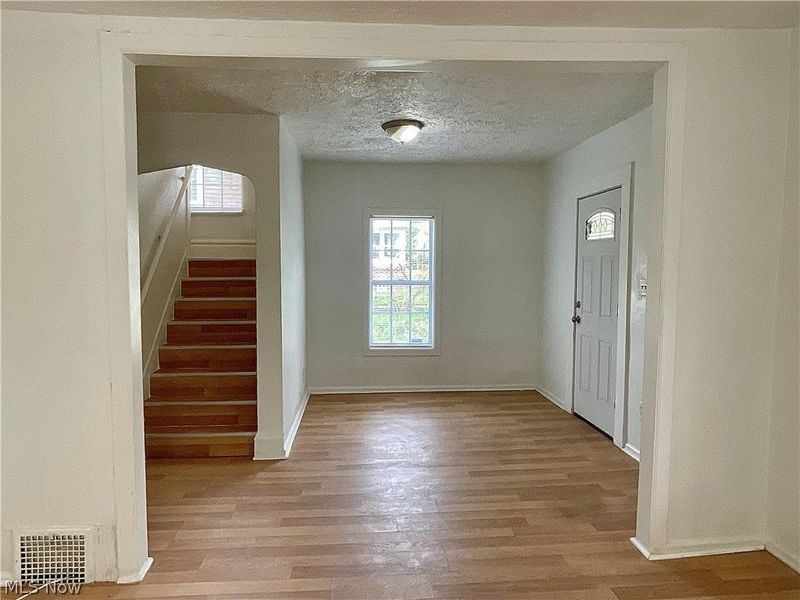 261 Russell Avenue, Akron, OH 44311 Photo 6