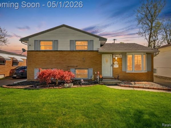 9749 Sylvester Street, Taylor, MI 48180