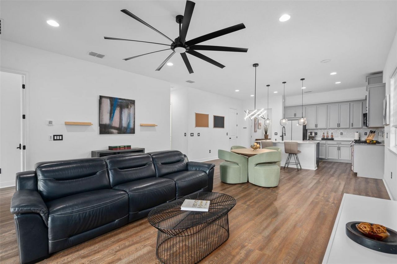 2905 Tupelo Loop, Saint Cloud, FL 34772 Photo