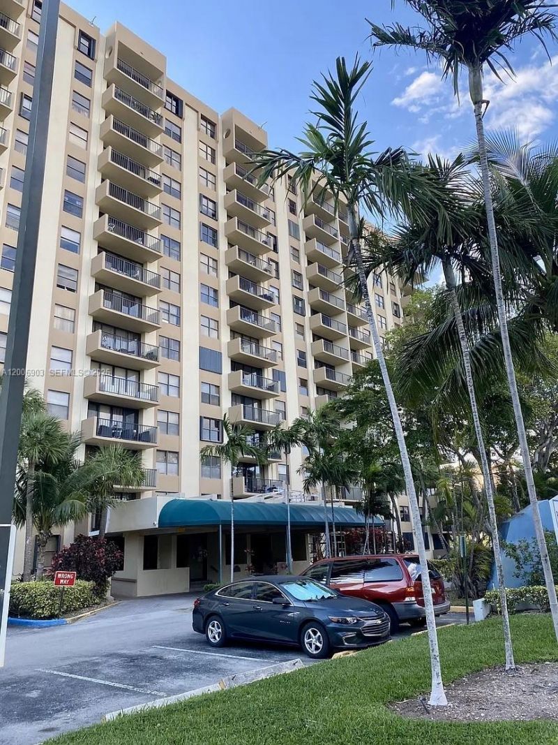1470 NE 123rd St , Unit A701, North Miami, FL 33161 Photo