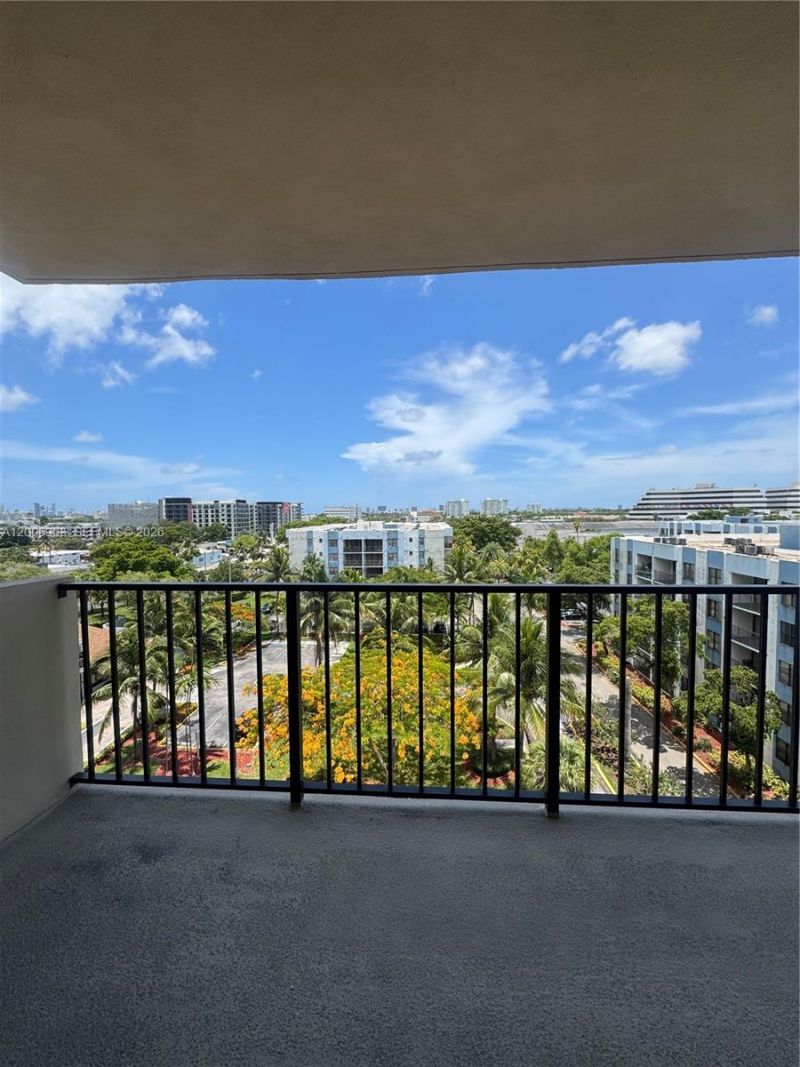 1470 NE 123rd St, Unit A701, North Miami, FL 33161 Photo