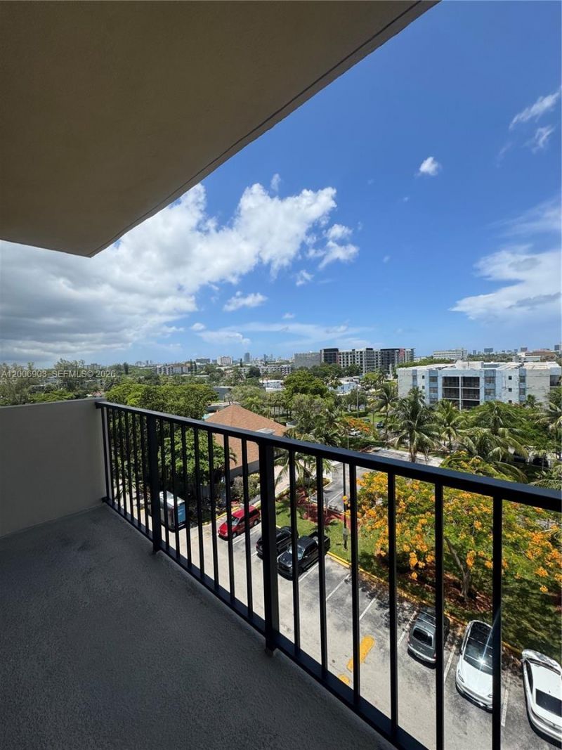 1470 NE 123rd St, Unit A701, North Miami, FL 33161 Photo