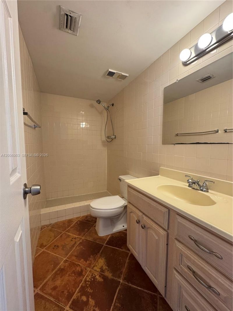1470 NE 123rd St, Unit A701, North Miami, FL 33161 Photo