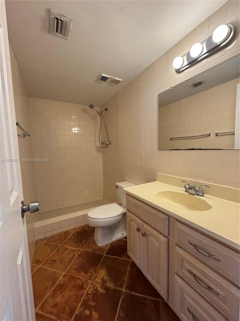 1470 NE 123rd St, Unit A701, North Miami, FL 33161 Photo