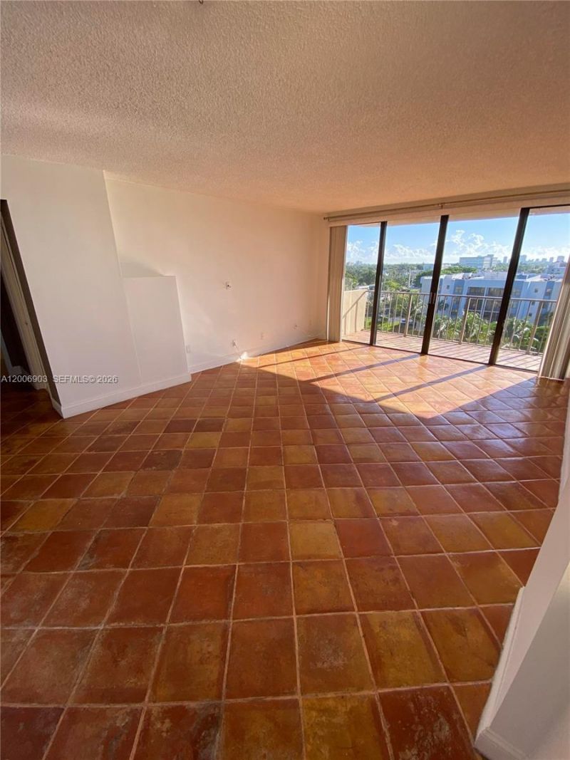 1470 NE 123rd St, Unit A701, North Miami, FL 33161 Photo