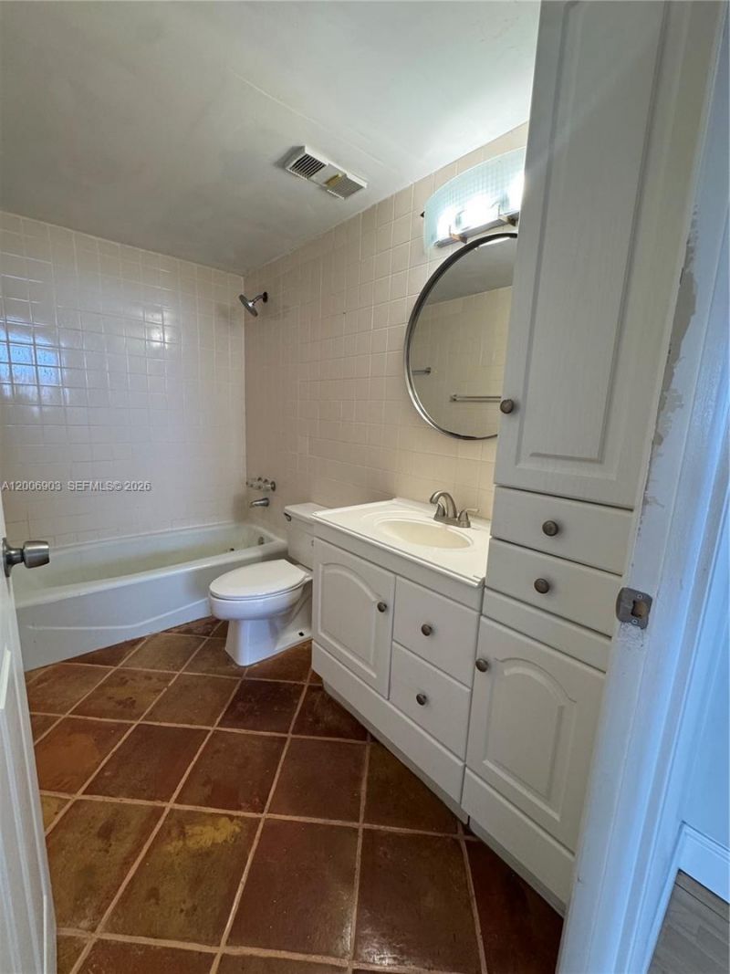 1470 NE 123rd St, Unit A701, North Miami, FL 33161 Photo