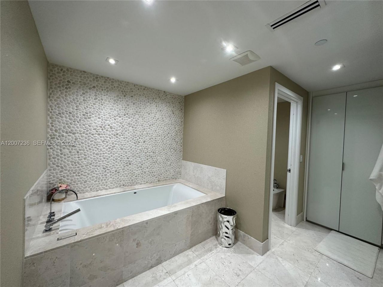 17121 Collins Ave , Unit 4006, Sunny Isles Beach, FL 33160 Photo