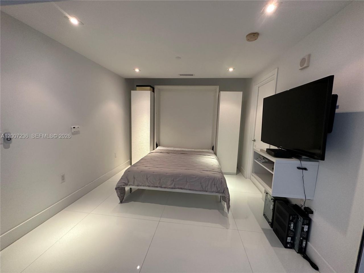 17121 Collins Ave , Unit 4006, Sunny Isles Beach, FL 33160 Photo