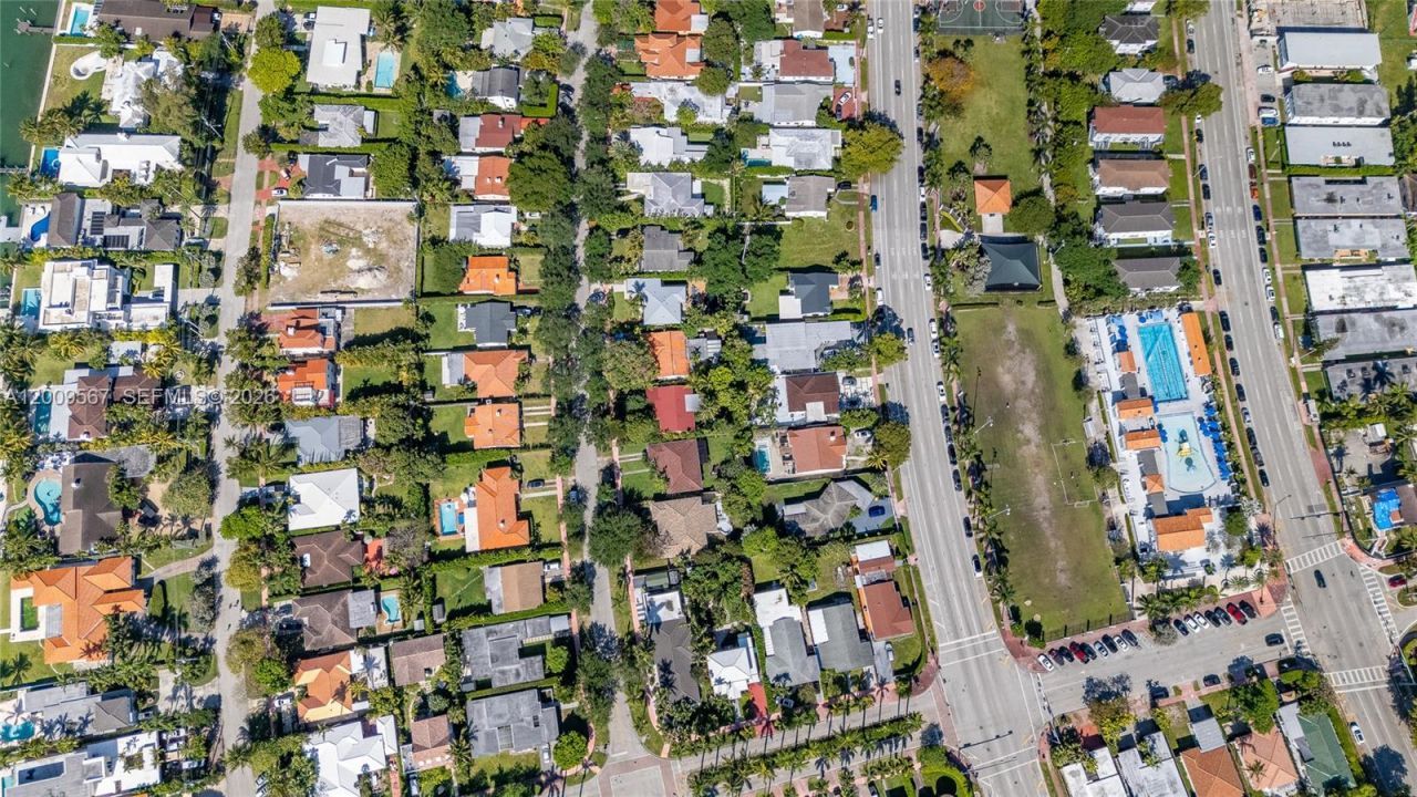 1756 71st St , Miami Beach, FL 33141 Photo