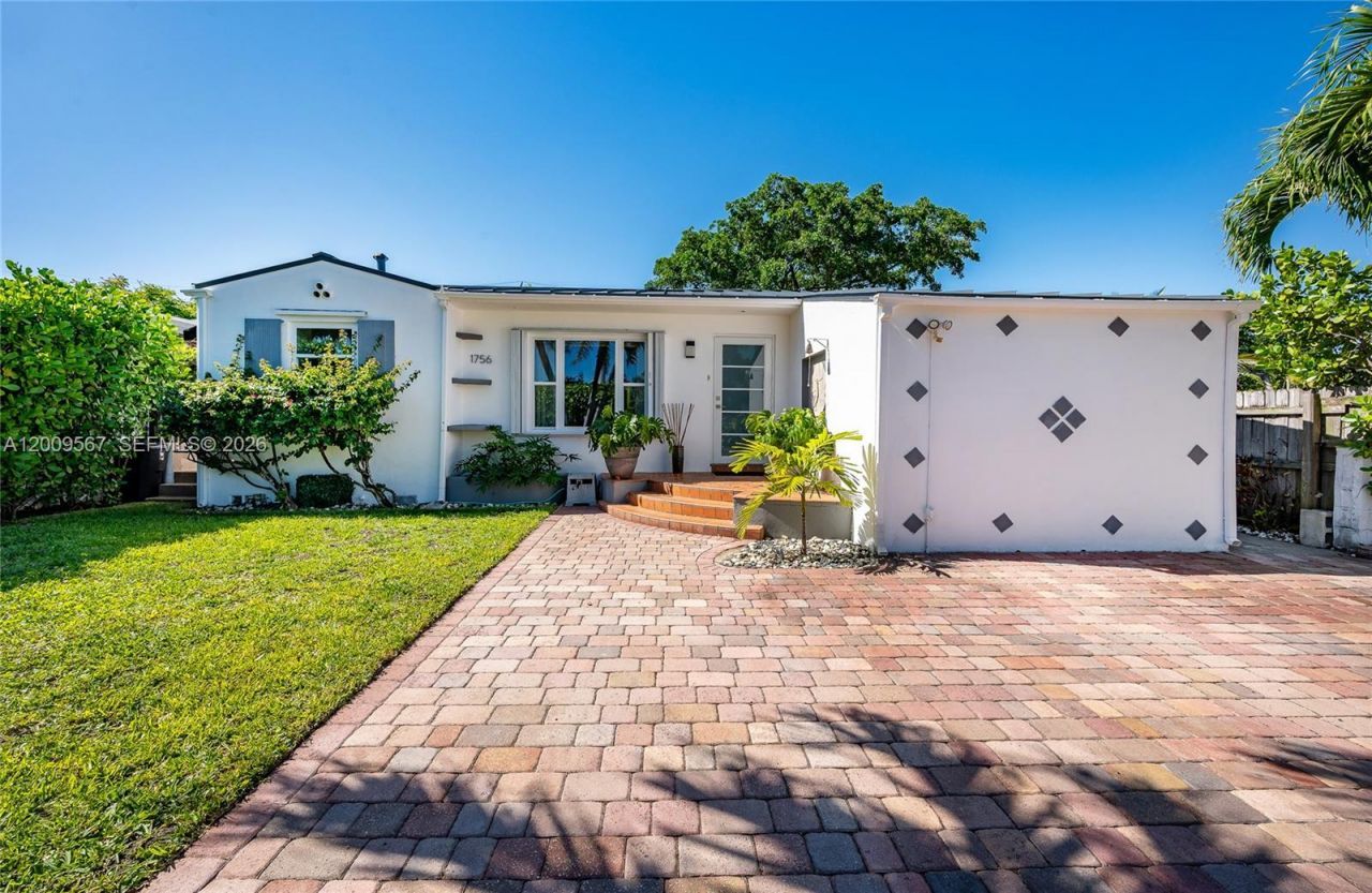 1756 71st St , Miami Beach, FL 33141 Photo