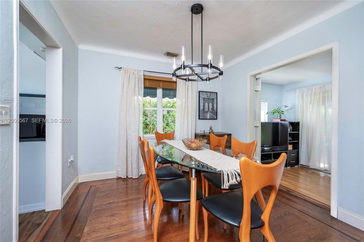 1756 71st St , Miami Beach, FL 33141 Photo