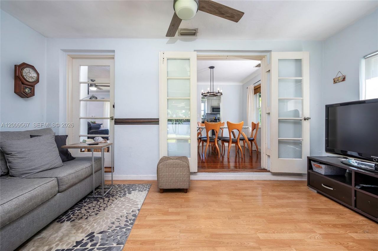 1756 71st St , Miami Beach, FL 33141 Photo