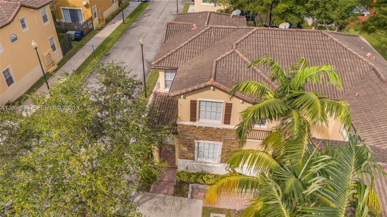 9239 SW 227th St, Unit 1, Cutler Bay, FL 33190 Photo